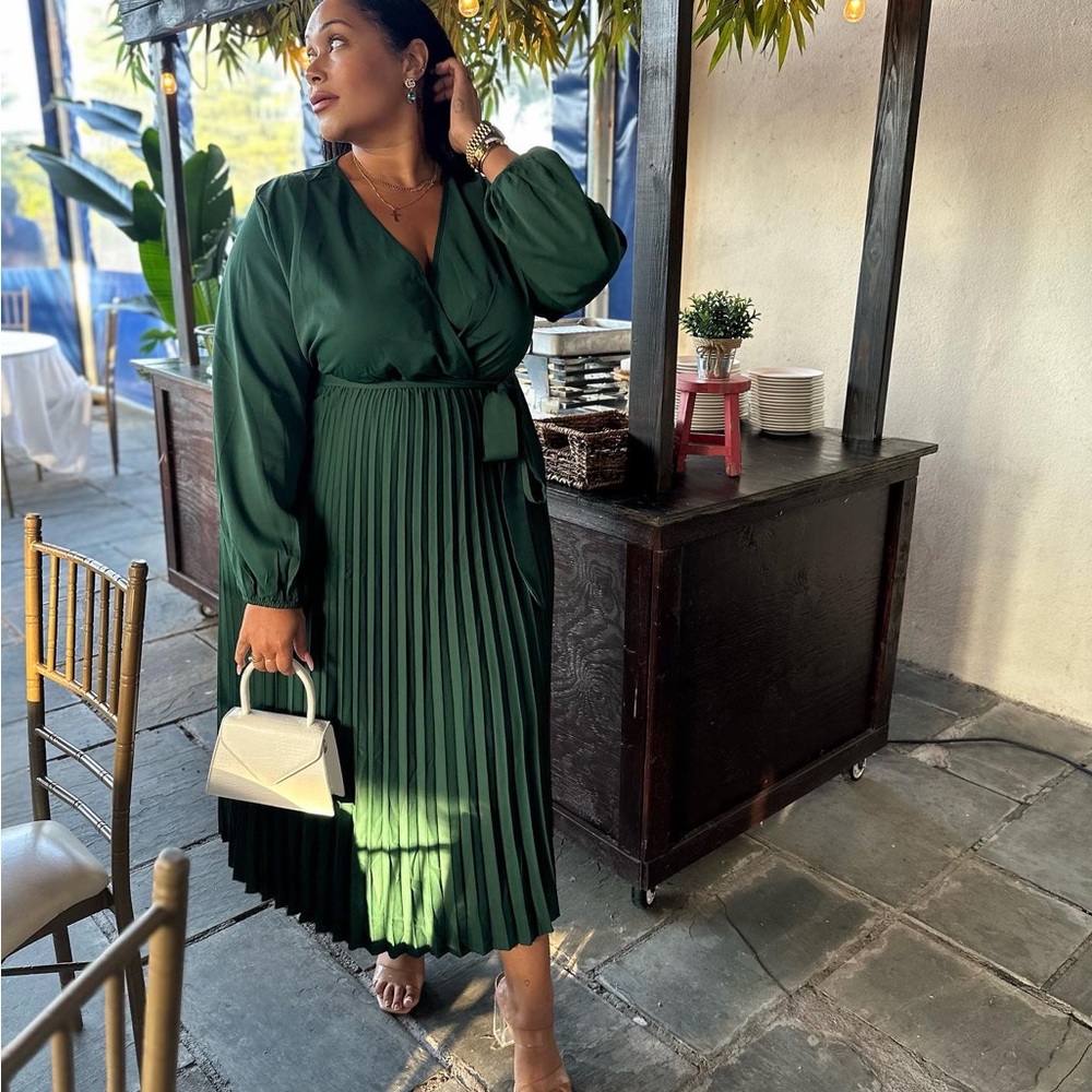 Wedding ready emerald green dress
